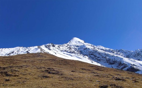 Pisang  peak climbing